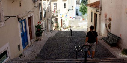 Callejeando por Alfama. Foto: R.López