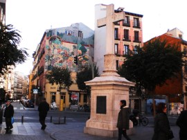Puerta Cerrada, junto a la plaza Mayor