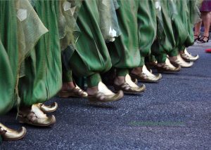 Desfile previo a la Embajada Beduina